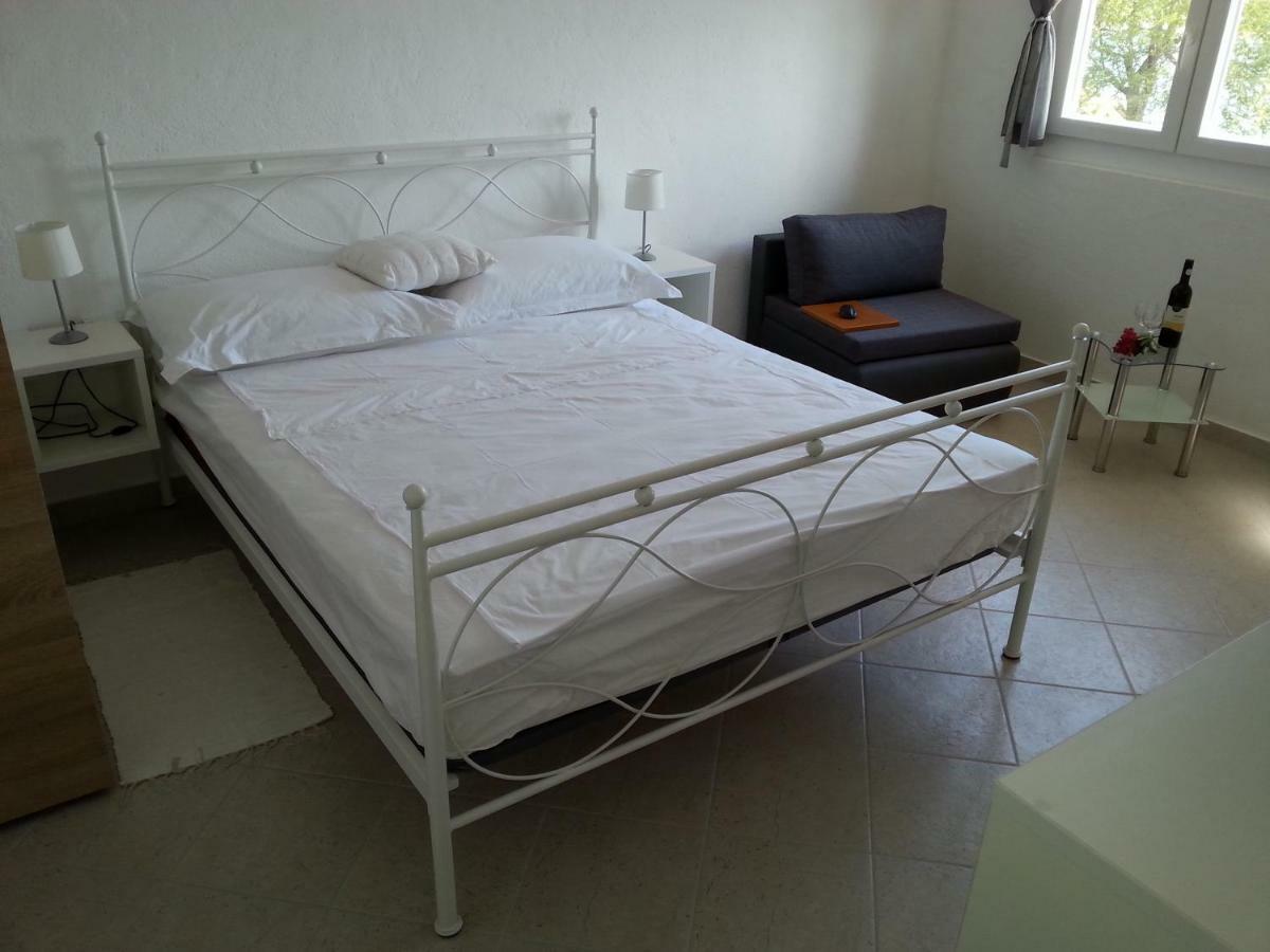 Studio Apartment Luce Marina Exterior foto